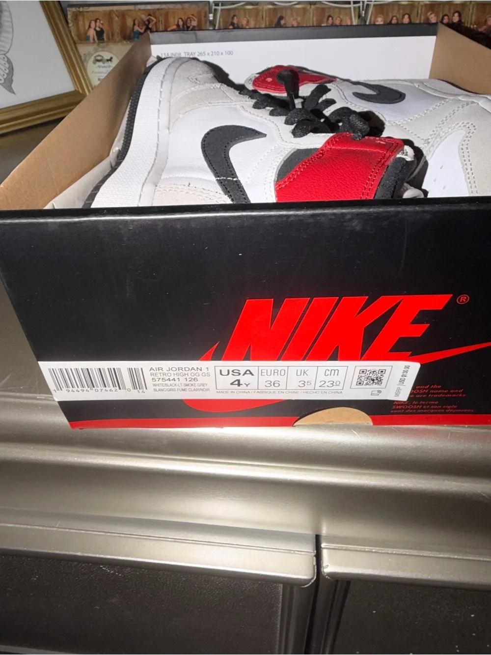 Nike 4y worn once Jordan 1